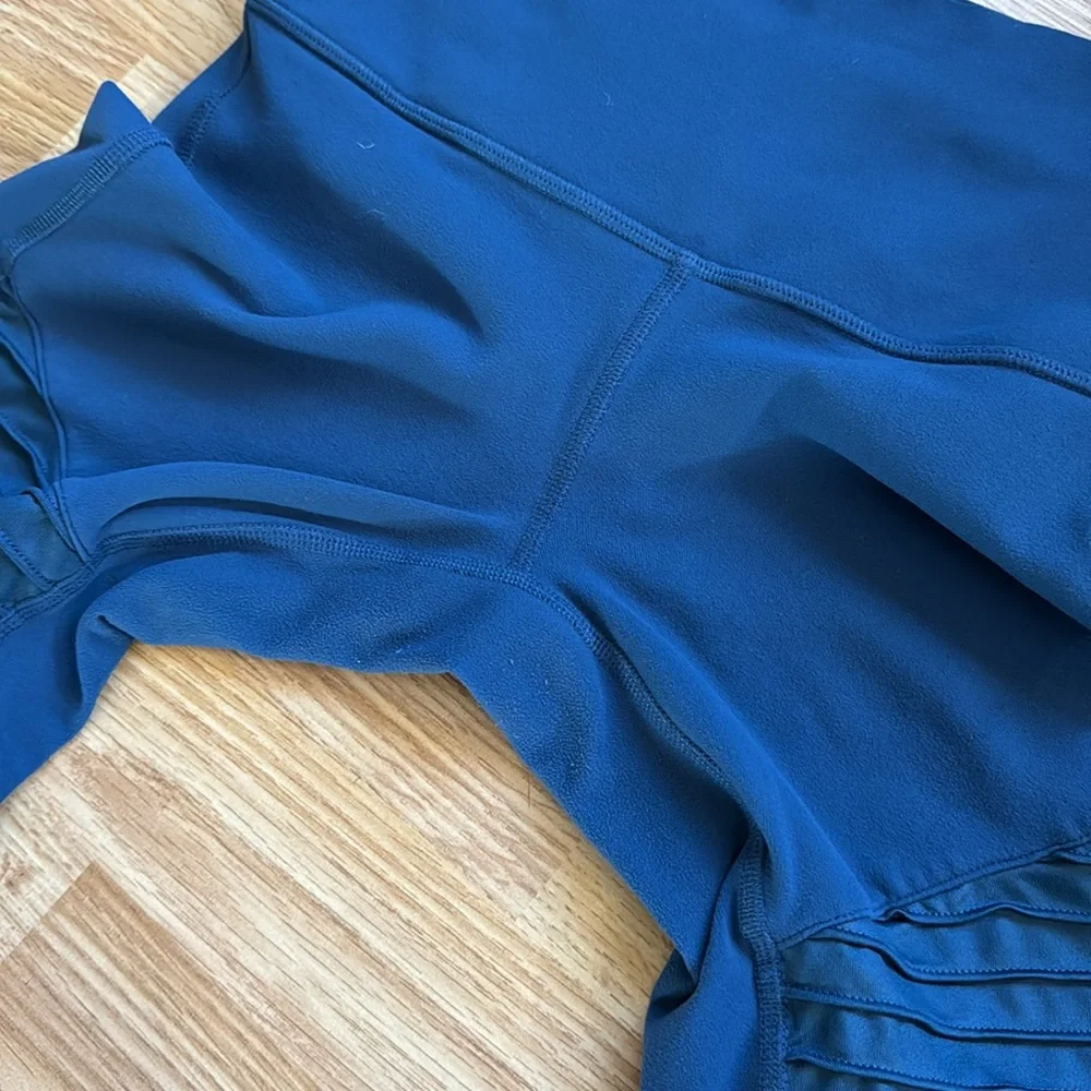 Alo Moto Leggings - size S
